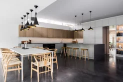 Carl Hansen & Son CH24 Wishbone Stoel Classic Natural Zwart Eiken -Winkel Voor Woninginrichting x886x886 87.jpg.pagespeed.ic .42Zpl P2Lq