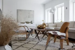 Vitra Cité Fauteuil Mello Canary, Japanese Red Base -Winkel Voor Woninginrichting x886x886 Artek Home Interiors 2012 12.jpg.pagespeed.ic .A0Tj dovBN