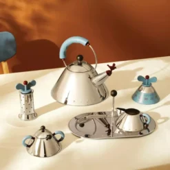 Alessi 9093/1 By Michael Graves Fluitketel Small Geel -Winkel Voor Woninginrichting x886x886 alessi 9093 by michael graves fluitketel small5.jpg.pagespeed.ic .tWCbv0omjf