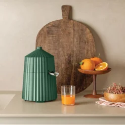 Alessi Plissé Juicer Citruspers Groen -Winkel Voor Woninginrichting x886x886 alessi pliss juicer citruspers10.jpg.pagespeed.ic .35ujHh DMG