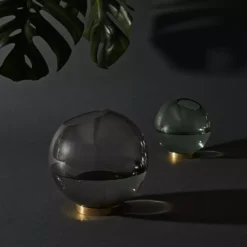 AYTM Globe Vaas 10 Amber/goud 22 AYTM Globe Vaas 10 Amber/goud -Winkel Voor Woninginrichting x886x886 aytm globe vaas 2113.jpg.pagespeed.ic .hNaTZf17Kv