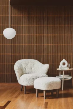 Audo Copenhagen Ingeborg Voetenbank Naturel Eiken Grand Mohair 8205 -Winkel Voor Woninginrichting x886x886 by lassen ingeborg fauteuil sheepskin natural oak onderstel10.jpg.pagespeed.ic .tzw13xfiSu