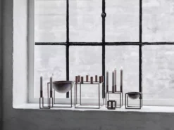 Audo Copenhagen Kubus Line Kandelaar Wit -Winkel Voor Woninginrichting x886x886 by lassen line kandelaar11.jpg.pagespeed.ic .3W0HcupstS