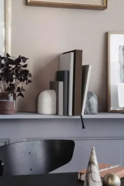 Ferm Living Herman Gestoffeerde Stoel Zwart/donkergrijs -Winkel Voor Woninginrichting x886x886 ferm living herman stoel met zitkussen3.jpg.pagespeed.ic .RHRyMp2Bi3