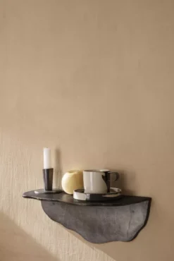 Ferm Living Fracture Wandplank Zwart Aluminium -Winkel Voor Woninginrichting x886x886 ferm living hoy kandelaar low1.jpg.pagespeed.ic .qu 5V 4rmH