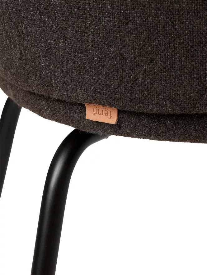 Ferm Living Rico Eetkamerstoel Met Zwart Onderstel Bouclé Sand 10 Ferm Living Rico Eetkamerstoel Met Zwart Onderstel Bouclé Sand - Afbeelding 8