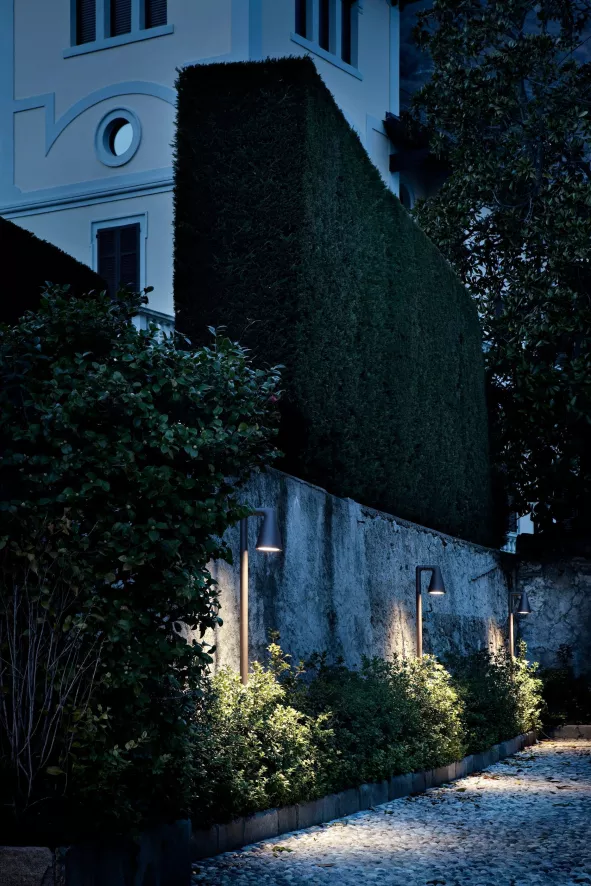 Flos Belvedere Spot F3 Vloerlamp LED Donkerbruin 4 Flos Belvedere Spot F3 Vloerlamp LED Donkerbruin - Afbeelding 2