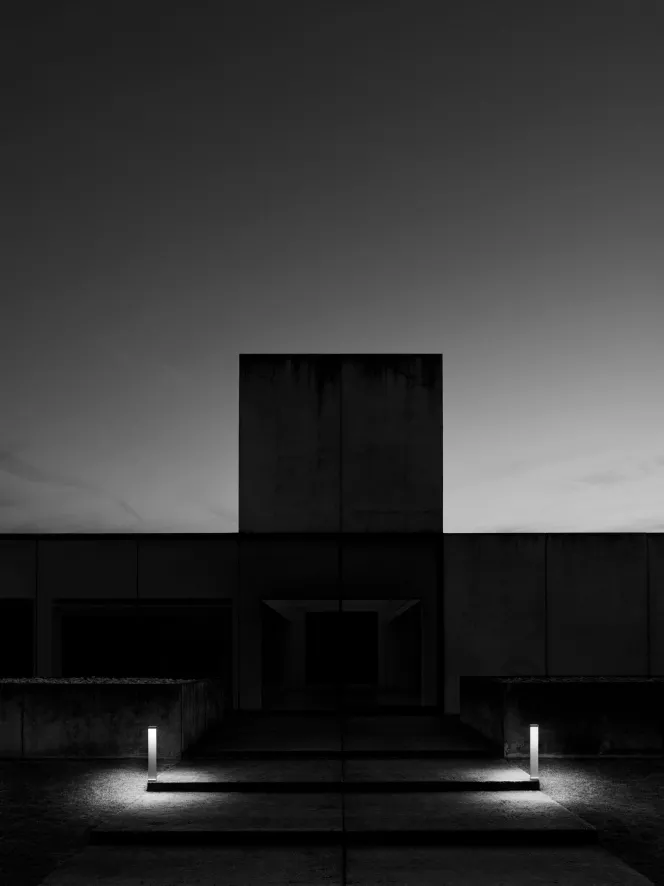 Flos Casting T 150x500 Sokkellamp LED 3000K Antraciet 5 Flos Casting T 150x500 Sokkellamp LED 3000K Antraciet - Afbeelding 3