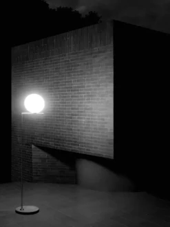 Flos IC Lights F1 Outdoor Vloerlamp Zwart, Voet Zwart Lava -Winkel Voor Woninginrichting x886x886 flos ic f1 outdoor vloerlamp21.jpg.pagespeed.ic .3N1kdwoPDs