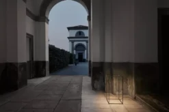 Flos Ipnos Outdoor Vloerlamp LED Aluminium 16 Flos Ipnos Outdoor Vloerlamp LED Aluminium -Winkel Voor Woninginrichting x886x886 flos ipnos vloerlamp sfeer2 1.jpg.pagespeed.ic .eoaZn6mhM3 1