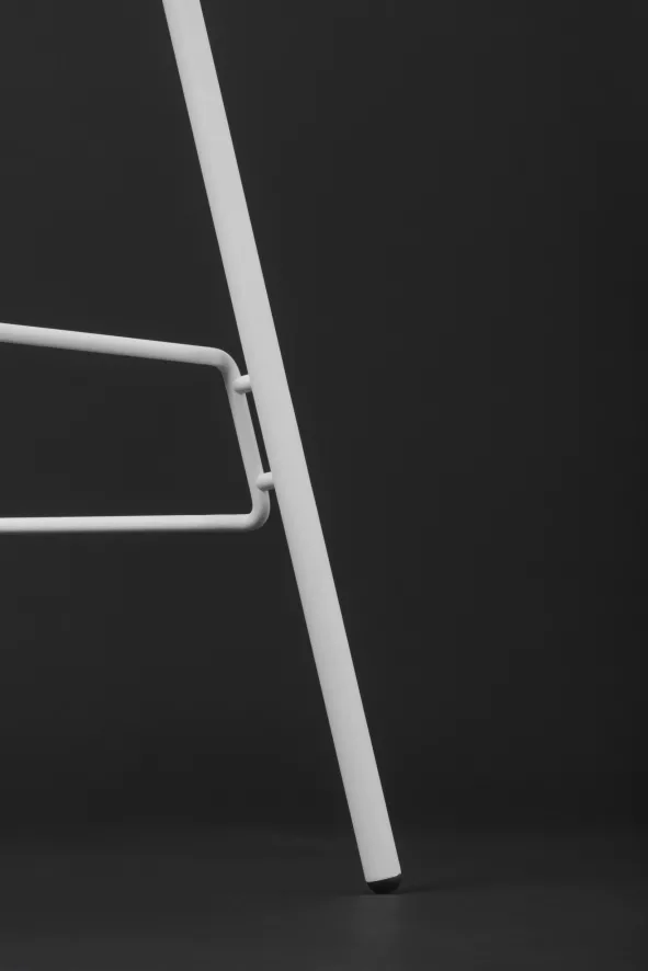 Gazzda Leina Bar Tafel 70x70 Natural, Wit Onderstel 11 Gazzda Leina Bar Tafel 70x70 Natural, Wit Onderstel - Afbeelding 9