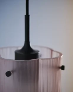 Gubi Seine Hanglamp Ø16 Smoke -Winkel Voor Woninginrichting x886x886 gubi seine hanglamp10.jpg.pagespeed.ic .nzeiHKHJV9