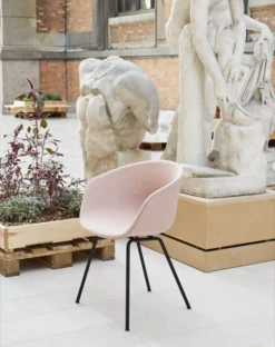 Hay AAC27 Gestoffeerde Stoel, Zwart Onderstel, Sense Cognac -Winkel Voor Woninginrichting x886x886 hay about a chair aac27 gestoffeerde stoel6.jpg.pagespeed.ic .ZOBGUeEpCH