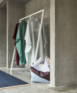 Hay Loop Stand Wardrobe Kapstok Zwart -Winkel Voor Woninginrichting x886x886 hay loop stand kapstok.jpg.pagespeed.ic .VzWq8IvWtI