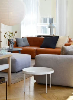 Hay Tulou Salontafel 55 Off White -Winkel Voor Woninginrichting x886x886 hay magssoftlowarmrestsilksil0250magssoftlowarmrestlinara443magssoftottomanlinara443ricepapershadetreetrunkwhitetuloucoffeetablewhite.jpg.pagespeed.ic .X2rkujlenS