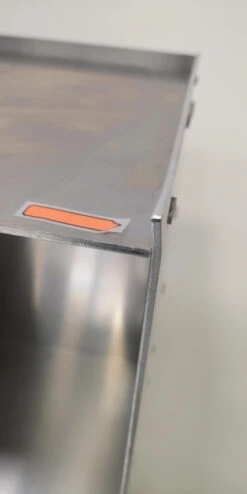 Frama Tweedekansje - Rivet Case Kast -Winkel Voor Woninginrichting x886x886 img 20231027 084252.jpg.pagespeed.ic .QwF7jeiVLl