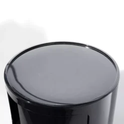 Kartell Componibili Kast Nachtkastje Large (3 Comp.) Rood -Winkel Voor Woninginrichting x886x886 kartell componibili rond zwart detail.jpg.pagespeed.ic .1gn6YF0bUg