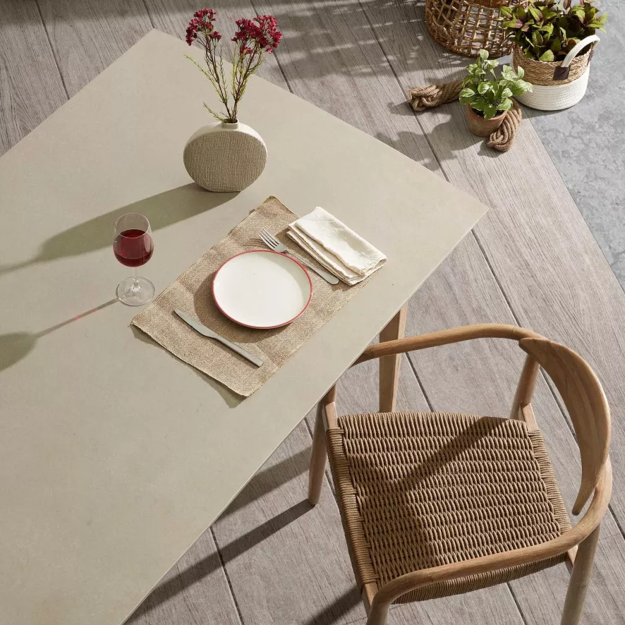 Kave Home Nina Stoel Eucalyptus Mat Zwart Met Beige Koord 6 Kave Home Nina Stoel Eucalyptus Mat Zwart Met Beige Koord - Afbeelding 4
