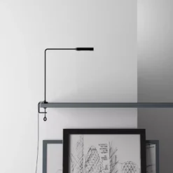 Lumina Flo Clamp Klemlamp LED 3000K Geel 24 Lumina Flo Clamp Klemlamp LED 3000K Geel -Winkel Voor Woninginrichting x886x886 lumina flo clamp tafellamp led met tafelklem sfeer 1.jpg.pagespeed.ic .MdQ SxkKde