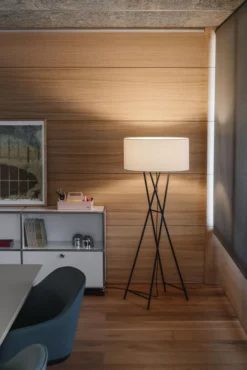 Marset Cala Metal P145 Vloerlamp -Winkel Voor Woninginrichting x886x886 marset cala vloerlamp2.jpg.pagespeed.ic .rJyhMmyb7d