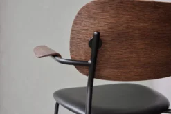 Audo Copenhagen Co Chair Stoel Zwart Met Arm Gestof. Donker Eik Champion 061 26 Audo Copenhagen Co Chair Stoel Zwart Met Arm Gestof. Donker Eik Champion 061 -Winkel Voor Woninginrichting x886x886 menu co chair stoel met armleuning gestoffeerd4.jpg.pagespeed.ic . vmrei3trY
