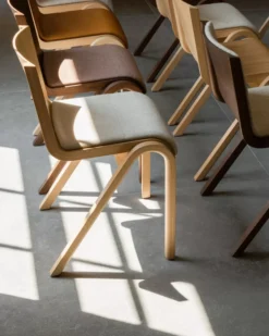 Audo Copenhagen Ready Eetkamerstoel Zwart Eiken, Zitting Bouclé 06é 06 -Winkel Voor Woninginrichting x886x886 menu ready eetkamerstoel met vast zitkussen9.jpg.pagespeed.ic .Tsqesb9hWL