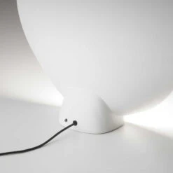 Vibia Musa 7400 Tafellamp LED Ø26 Wit -Winkel Voor Woninginrichting x886x886 musa tafellamp staand 7400 led wit1.jpg.pagespeed.ic .LqQK1T1ap9