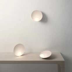 Vibia Musa 7400 Tafellamp LED Ø26 Wit -Winkel Voor Woninginrichting x886x886 musa tafellamp staand 7400 led wit2.jpg.pagespeed.ic .RaOrmdiZns