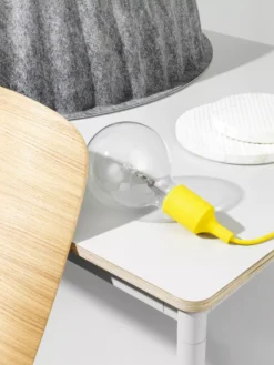 Muuto Groove Trivet Onderzetter Small Grijs -Winkel Voor Woninginrichting x886x886 muuto nerd chair sfeer 4.jpg.pagespeed.ic .jV9164Asd