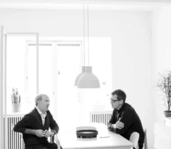 Muuto Platform Dienblad Ø30 Donkerrood -Winkel Voor Woninginrichting x886x886 muuto platform dienblad3.jpg.pagespeed.ic .3L8Qed2 8