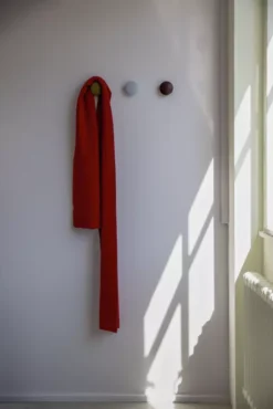 Muuto The Dots Haak 13cm Black -Winkel Voor Woninginrichting x886x886 muuto the dots haak 9cm5.jpg.pagespeed.ic .2kNOSvWze7