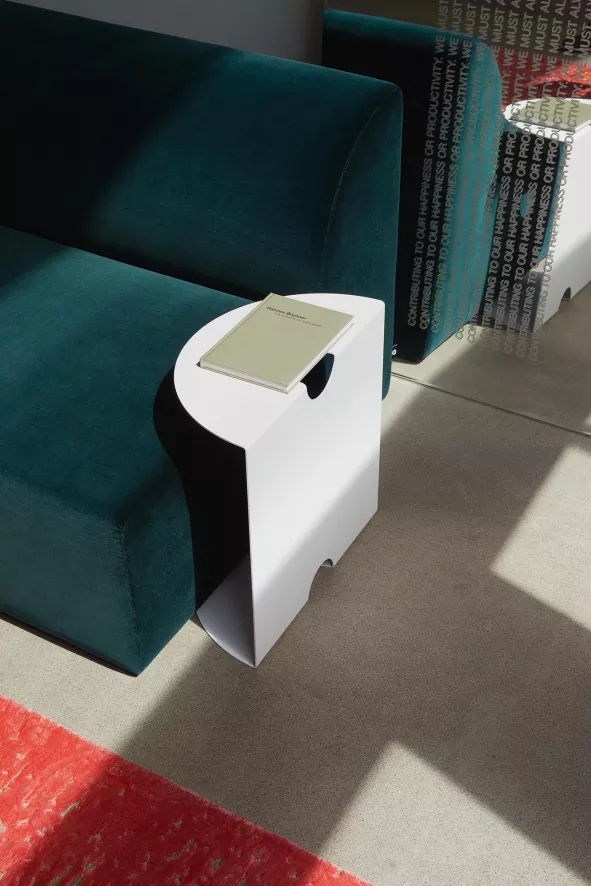 Objekte Unserer Tage Weber Bijzettafel Luminous Red 14 Objekte Unserer Tage Weber Bijzettafel Luminous Red - Afbeelding 12