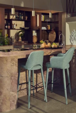 POLSPOTTEN Cosy Barkruk Fabric Ecru -Winkel Voor Woninginrichting x886x886 polspotten cosy barkruk fabric3.jpg.pagespeed.ic .z1 qbTlKUq