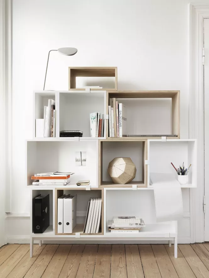 Muuto Stacked 2.0 Kast Met Backboard Small Eiken 4 Muuto Stacked 2.0 Kast Met Backboard Small Eiken - Afbeelding 2