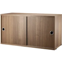 String Furniture Dressoir Large, Zwart/walnoot -Winkel Voor Woninginrichting x886x886 string dressoir walnoot zwart detail.jpg.pagespeed.ic .p95aADR9tF