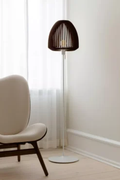 Umage Clava Wood Vloerlamp Wit Onderstel, Naturel Eiken -Winkel Voor Woninginrichting x886x886 umage clava wood vloerlamp wit onderstel3.jpg.pagespeed.ic .gCYU0xtlQa