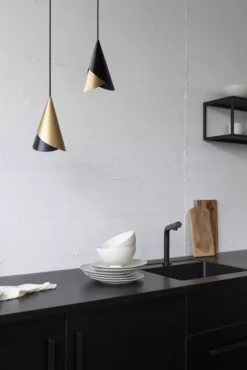 Umage Cornet Hanglamp Slate Staal -Winkel Voor Woninginrichting x886x886 umage cornet hanglamp met zwart snoer.jpg.pagespeed.ic .aMaVstBudK