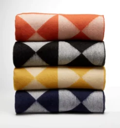 Verpan Mirror Throw Plaid 198x130 Donkergroen -Winkel Voor Woninginrichting x886x886 verpan mirror throw plaid11.jpg.pagespeed.ic .oRdHL0fqKP