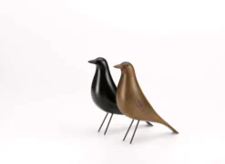 Vitra Eames House Bird Vogel Collectors Item Walnoot 21 Vitra Eames House Bird Vogel Collectors Item Walnoot -Winkel Voor Woninginrichting x886x886 vitra eames house bird woondecoratie walnoot4.jpg.pagespeed.ic .hmq1O0ccLy