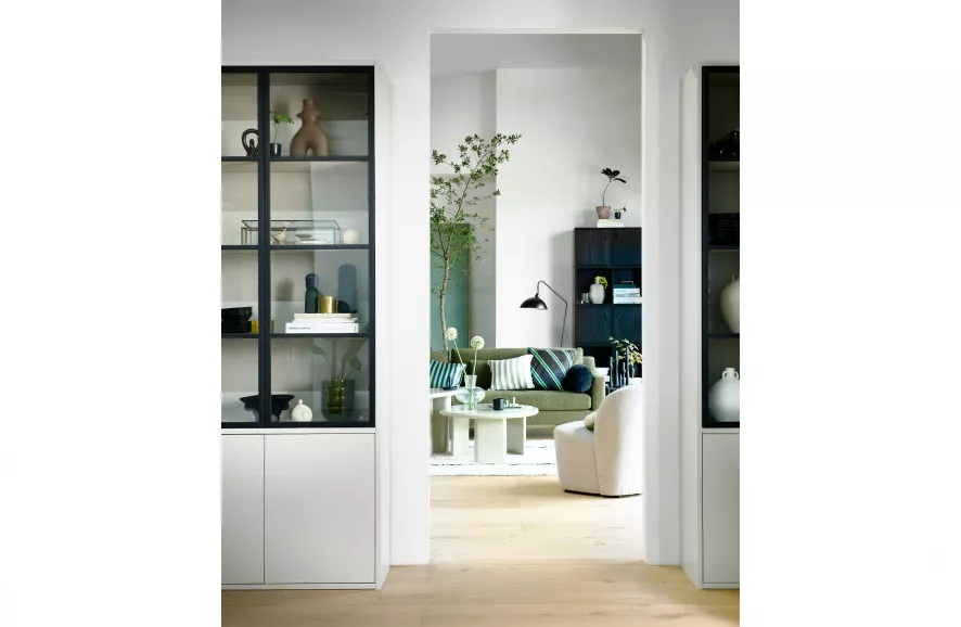 Vtwonen Basic Vitrinekast 4-deurs Mist 5 Vtwonen Basic Vitrinekast 4-deurs Mist - Afbeelding 3