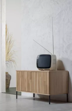 WOOOD Exclusive Gravure Tv-meubel 100 Grenen Zwart 24 WOOOD Exclusive Gravure Tv-meubel 100 Grenen Zwart -Winkel Voor Woninginrichting x886x886 woood exclusive gravure tv meubel 1007.jpg.pagespeed.ic .Msgx4i 3zl