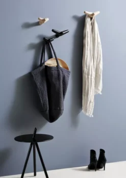 Woud Tail Wing Haak Small Black Painted Birch -Winkel Voor Woninginrichting x886x886 woud come here bijzettafel4.jpg.pagespeed.ic .hZMgjCIRr0